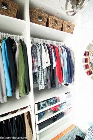closet-makeover-with-ikea-pax-and-wallpaper7