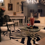 achromatic-traditional-livingroom18.jpg