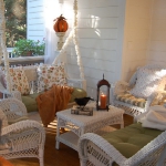 autumn-decor-to-one-porch1-1.jpg