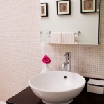 bathroom-in-feminine-tones-pastel2.jpg