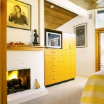 bedroom-yellow-accent12.jpg