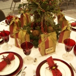 christmas-table-detail-gift2.jpg