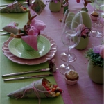 easter-rose-and-green-table-setting4.jpg