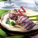 fall-table-setting-in-harvest-theme-on-plate8.jpg