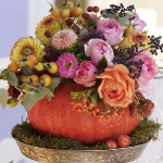 fall-table-setting-in-harvest-theme-flowers5.jpg