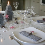 fashionable-table-set-for-xmas-argent3.jpg