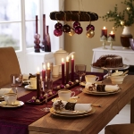 hanging-ny-decor-over-table1.jpg