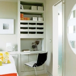 home-office-in-bedroom-maxi2.jpg