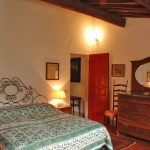 italian-traditional-bedrooms-details1-5.jpg