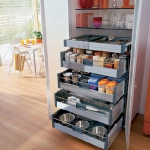 kitchen-storage-solutions-pull-out10-3.jpg