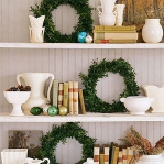 new-year-decorations-from-pine-branches-wreath8.jpg