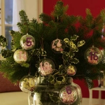 new-year-decorations-from-pine-branches-centerpiece8.jpg