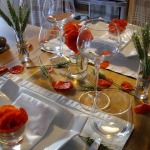 poppy-decorated-table-setting1-11.jpg