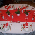 poppy-decorated-table-setting2-1.jpg