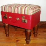 recycled-suitcase-ideas-chair1.jpg