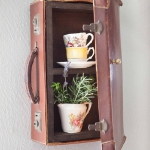 recycled-suitcase-ideas-cabinet1.jpg