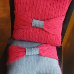 recycled-sweater-pillows-decorating5-2.jpg