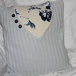 recycled-sweater-pillows-decorating6-6.jpg