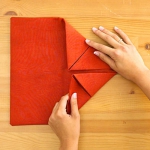 shaped-napkins-step-by-step2-3.jpg