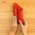 shaped-napkins-step-by-step4-5.jpg