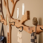 simple-clothes-hooks-decorating-ideas5-4