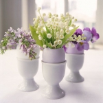 spring-decor-ideas-from-lily-of-the-valley-vases-style5-3