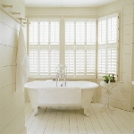 traditional-freestanding-bathtub-wall2-5.jpg