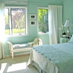 turquoise-wall-in-bedroom12.jpg