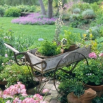 vintage-garden-pots1-10.jpg
