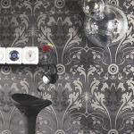 wallpaper-black-n-silver1.jpg