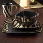 zebra-print-dinnerware3.jpg